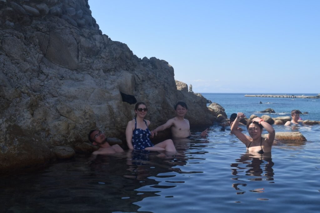 free onsen side in nijima island