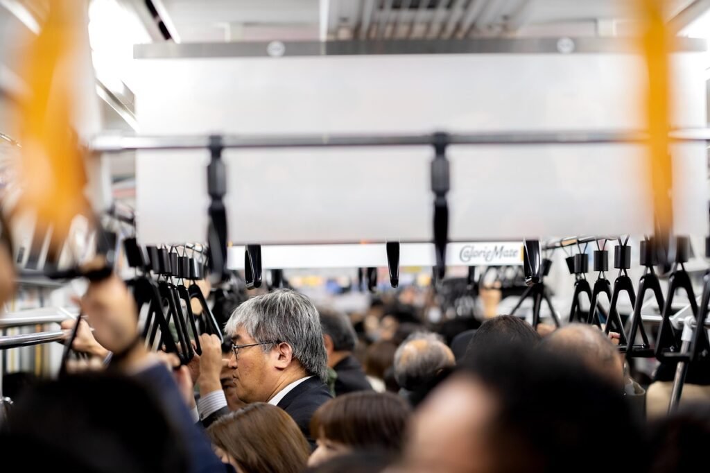 crowded train in tokyo